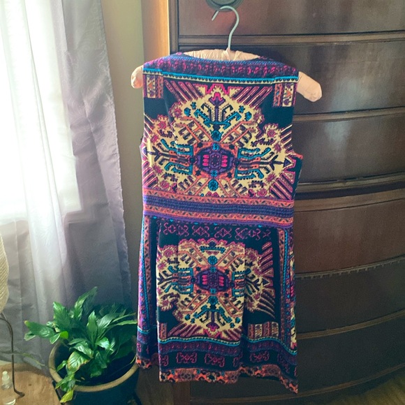 Nanette Lepore Aztec Print Zip Front Dress. Size-4 - Picture 6 of 12